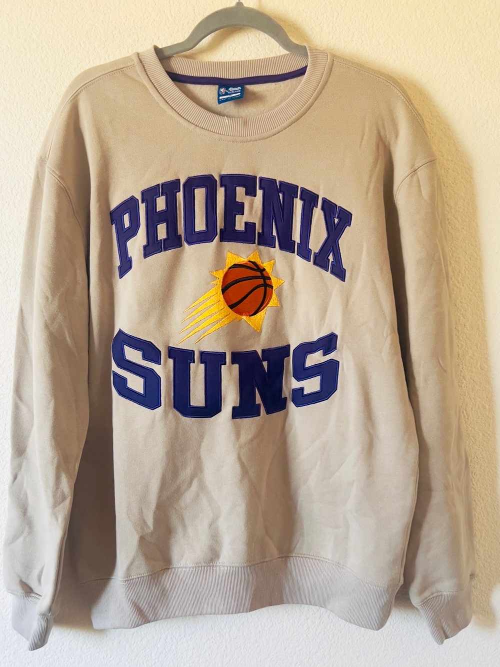 NWT-Official NBA-Men’s Phoenix Suns Logo Crewneck Sweatshirt-Size M